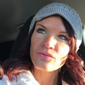 Meet your Posher, Pamela